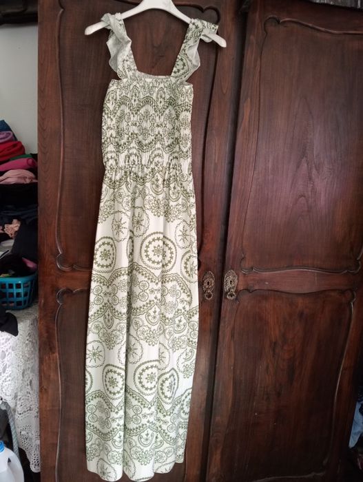 Vários Vestidos diferentes