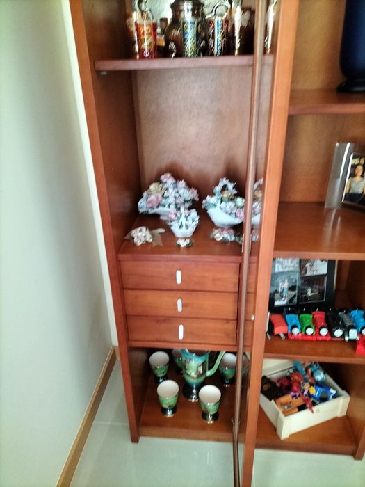 Móvel com módulos para sala de estar