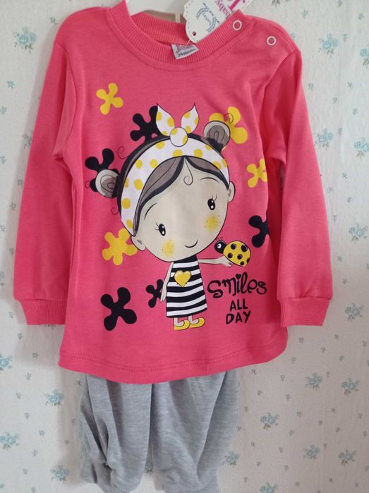 Модны костюм для девочки(новый)