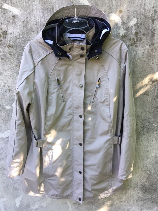 jesienna kurtka przeciwdeszczowa nowa z metką