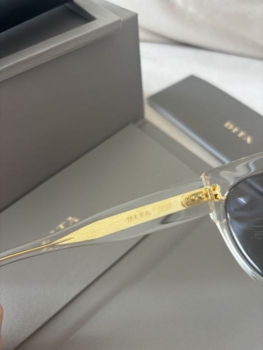 Nowe oulary marki DITA przezroczyste ze zlotem