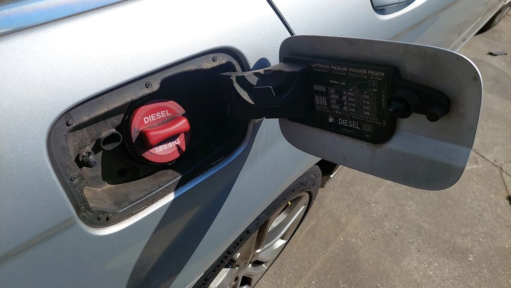 Tampa depósito combustível MERCEDES-BENZ Classe C Carrinha (S204)