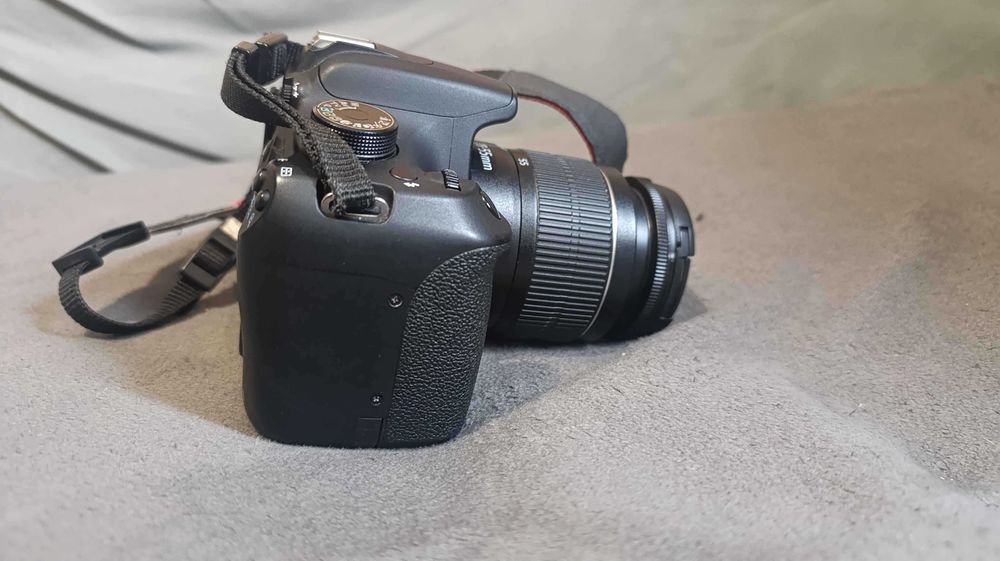 Canon EOS 1200D + Obiektyw 18-55mm
