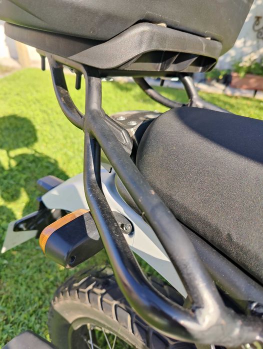 Royal Enfield Himalayan 411 de 2020 com 9581 Km