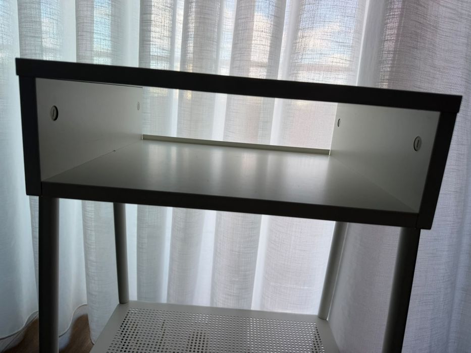 Vendo móvel do IKEA