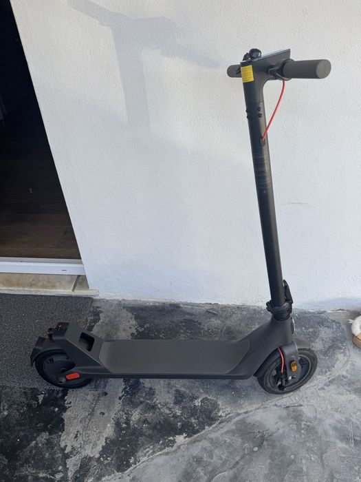 Trotinete Elétrica XIAOMI 4 Lite 2nd Gen (300 W - Autonomia: 25 Km - Cinzento)