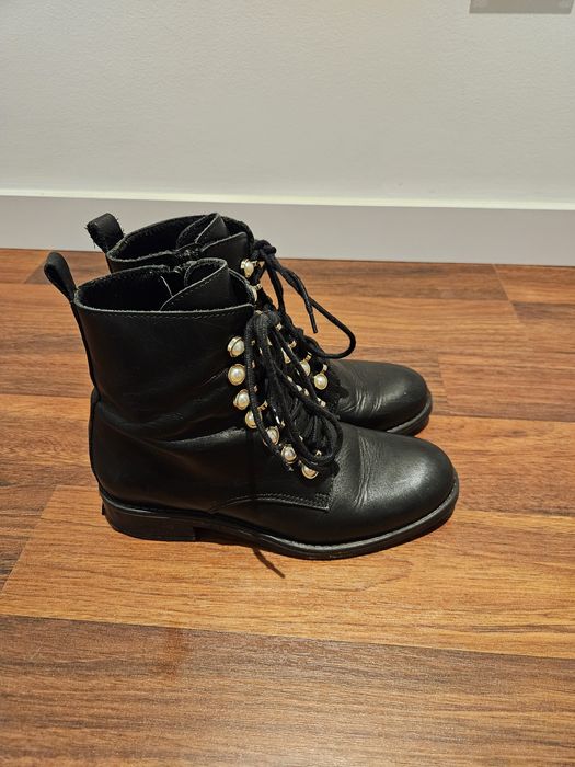 Botins com pérolas