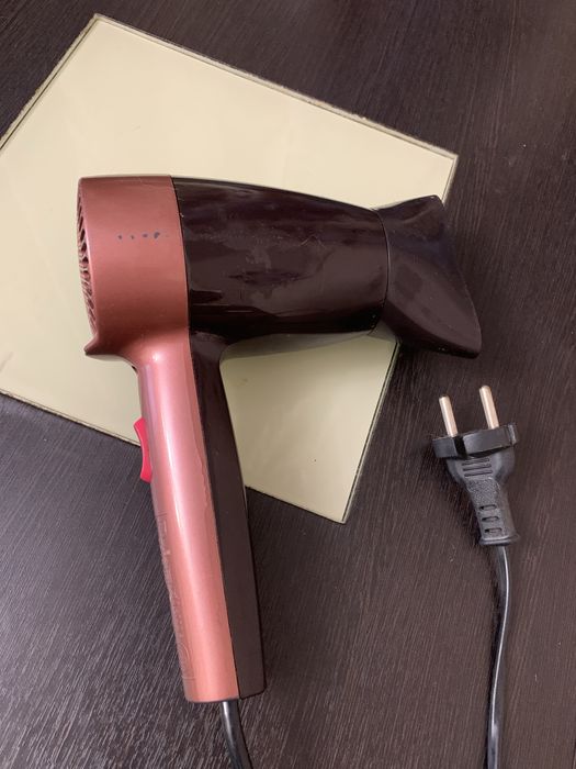 Плойка для волосся Roventa та фен Philips 1400