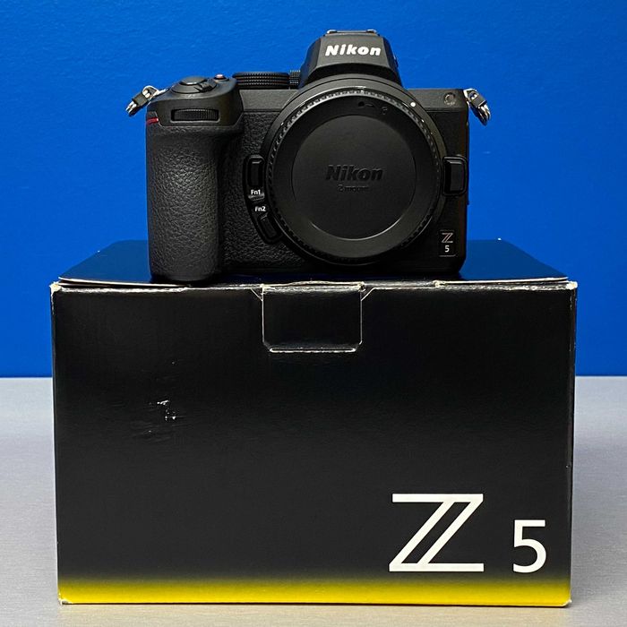 Nikon Z5 (Corpo) - 24.3MP
