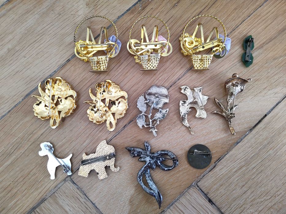 Broszki, rożne wzory