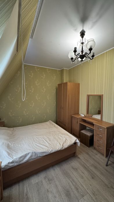 Продам 2-х этажный дом , свежей постройки в Чугуеве