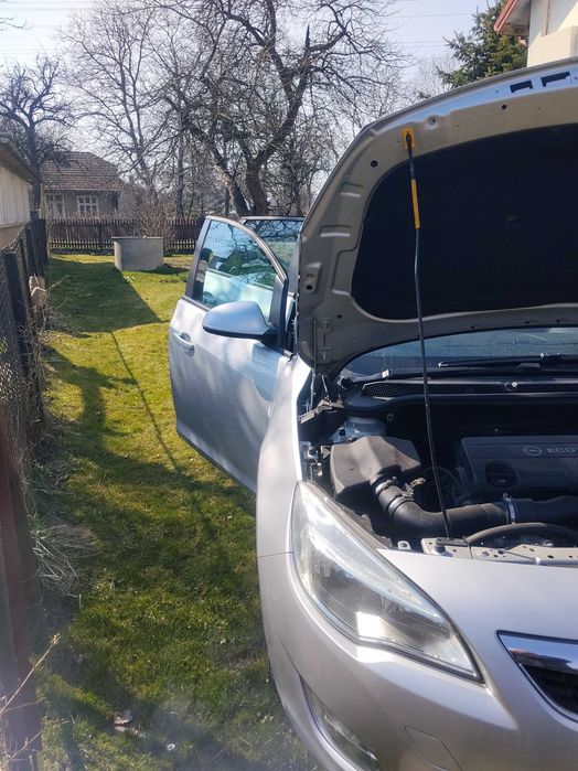 OPEL Astra j універсал