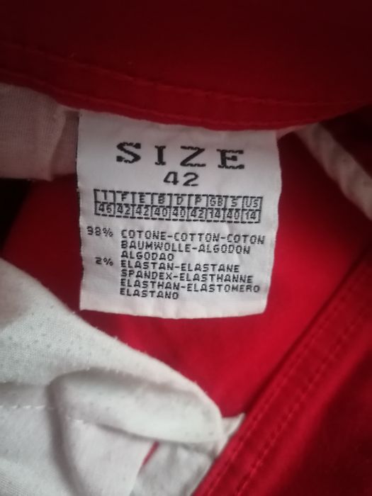 Czerwone damskie spodnie