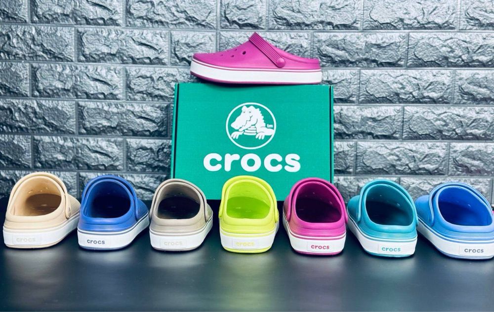 Кроксы Стильные женские Crocs яркие цвета женские кроксы шлепки на лето Crocs / шлепанцы с закрытым носком / удобные легкие крокс
