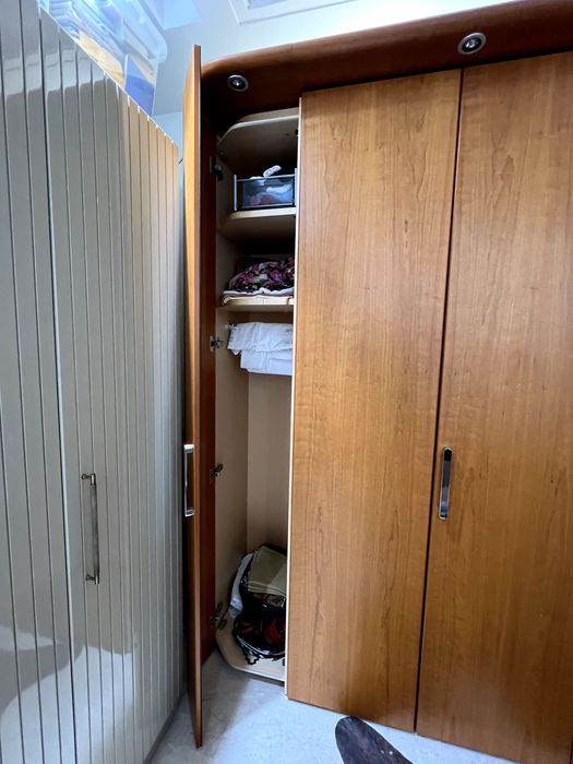 Guarda-roupa em cherry wood