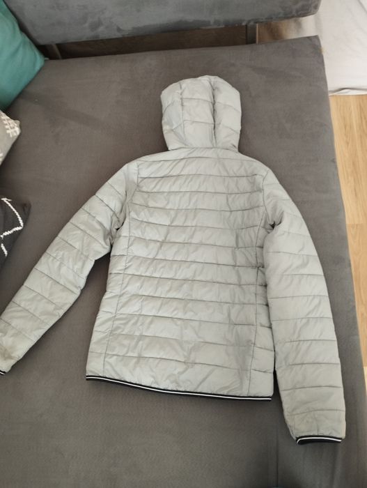 Jasnoszara kurtka pikowana 36 damska