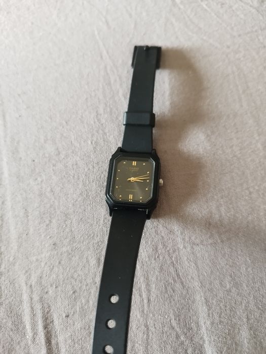 Жіночий годинник Casio LQ-142 з Японії