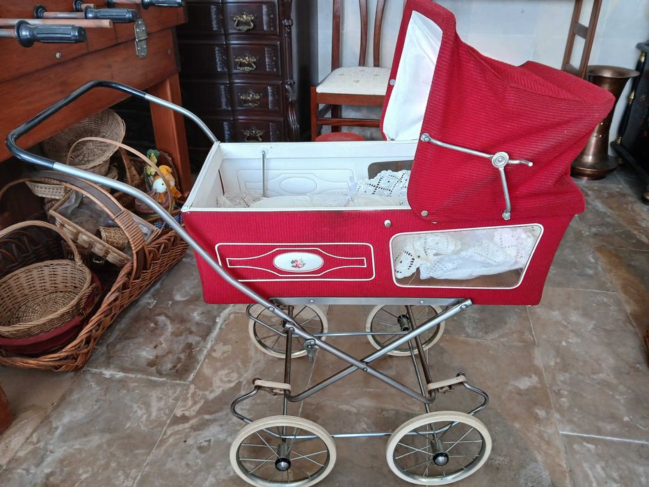 Carrinho bonecas vintage  anos 70, Altura 90cm Largura 85cm