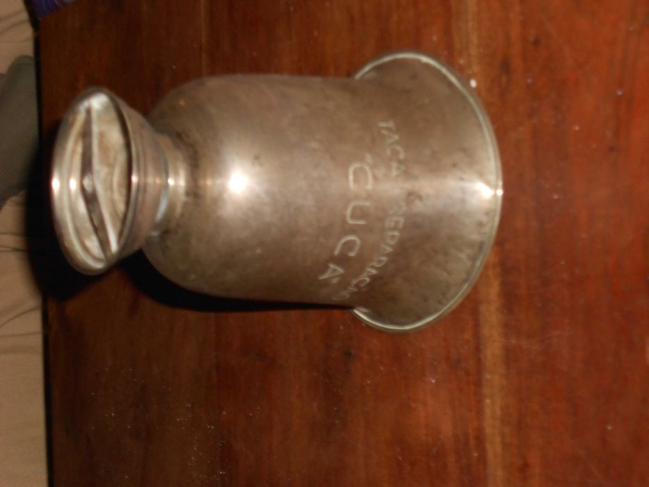Pote antigo latao trabalhado e taça metal vintage Cuca