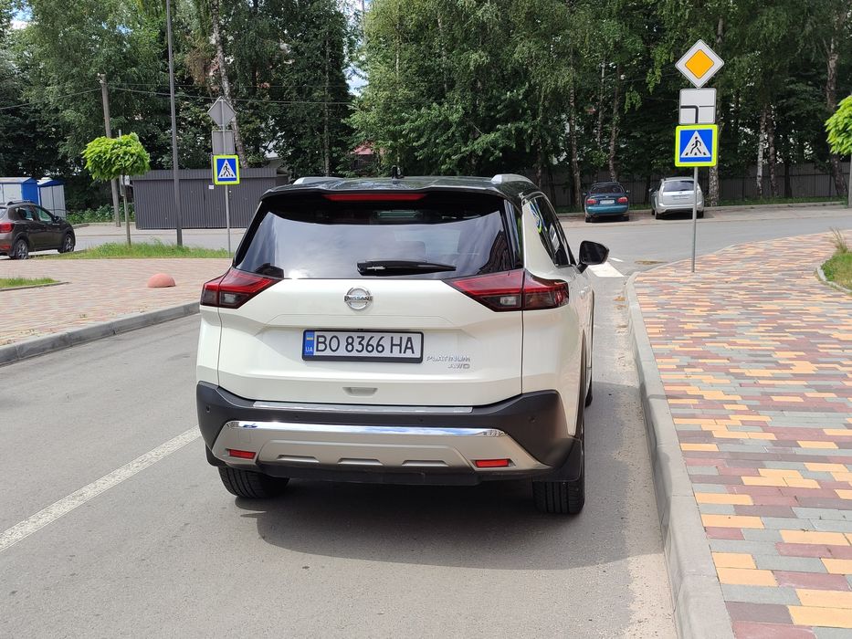 Nissan Rogue t33 Platinum AWD