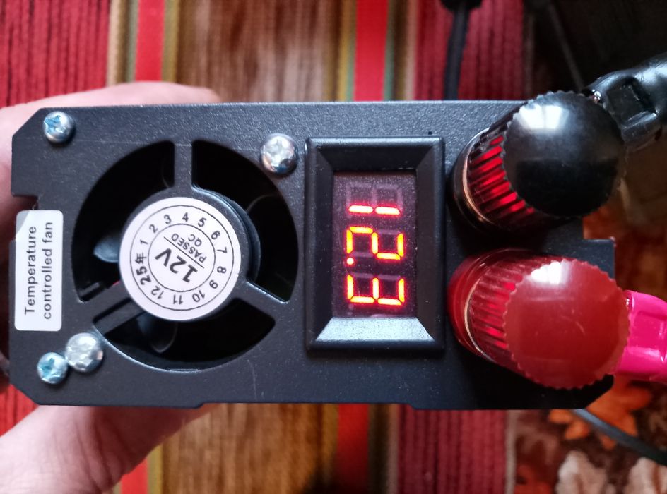 Продам преобразователь інвертор 12 на 220 вольт,чиста синусоїда 3000Вт