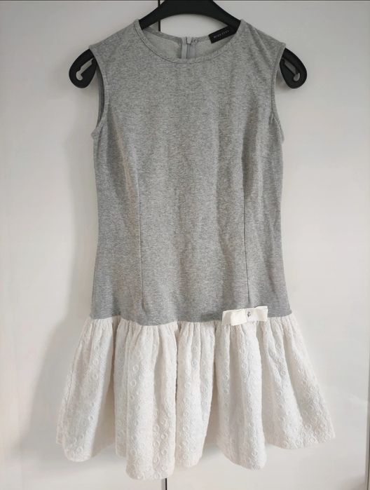 Sukienka, rozmiar S, z falbaną