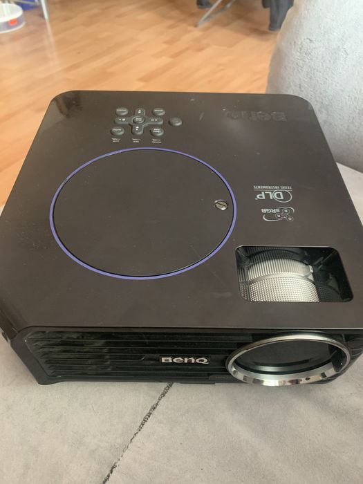 Проэктор Benq.