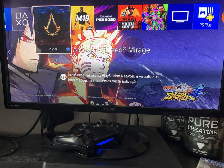 Playstation 4 usada em bom estado