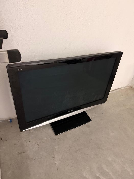 TV Panasonic Viera antiga