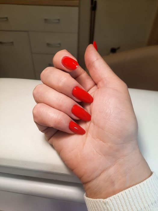 Манікюр та педикюр в с. Крюківщина