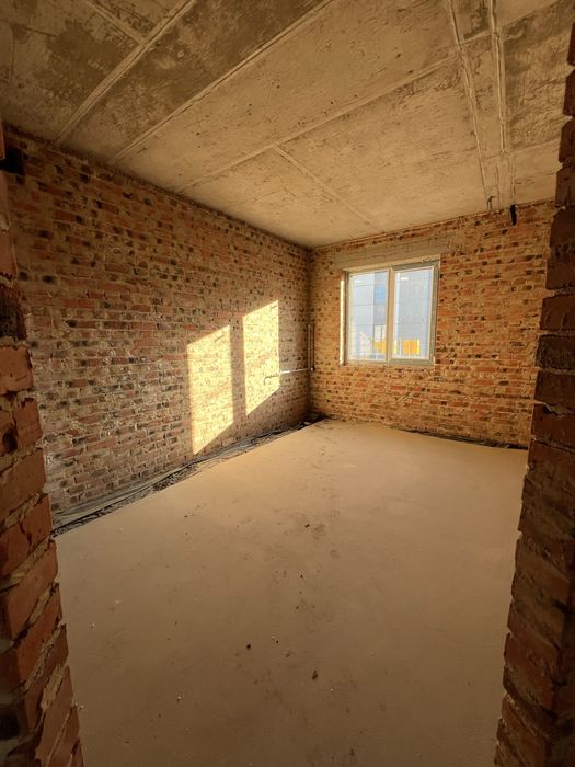 Продаж котеджа з газом та підключеними міськими комунікаціями