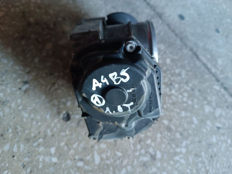 Przepustnica audi a4 b5 passat B5 A6 C5 1.8t 150km 058,133,063m