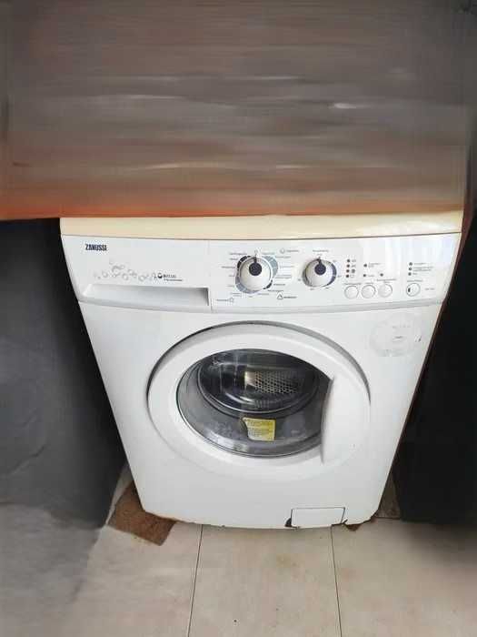 Doação moveis e maQuina de lavar