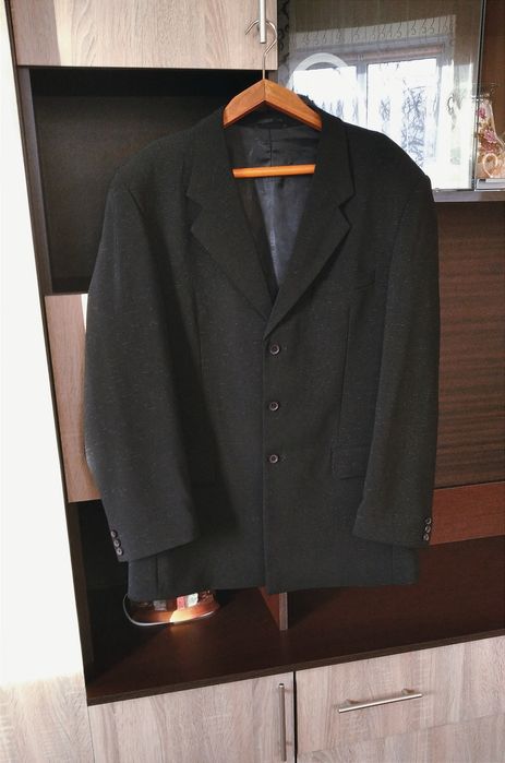 Чоловічий костюм