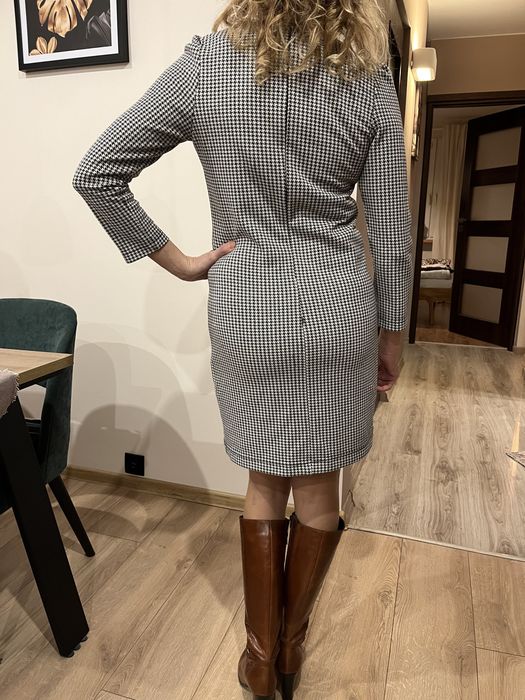 sukienka ołówkowa, pepitka , włoska, rozmiar  34/XS
