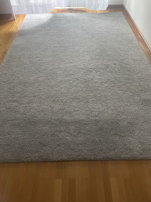 Tapete IKEA STOENSE Cinzento – Como Novo