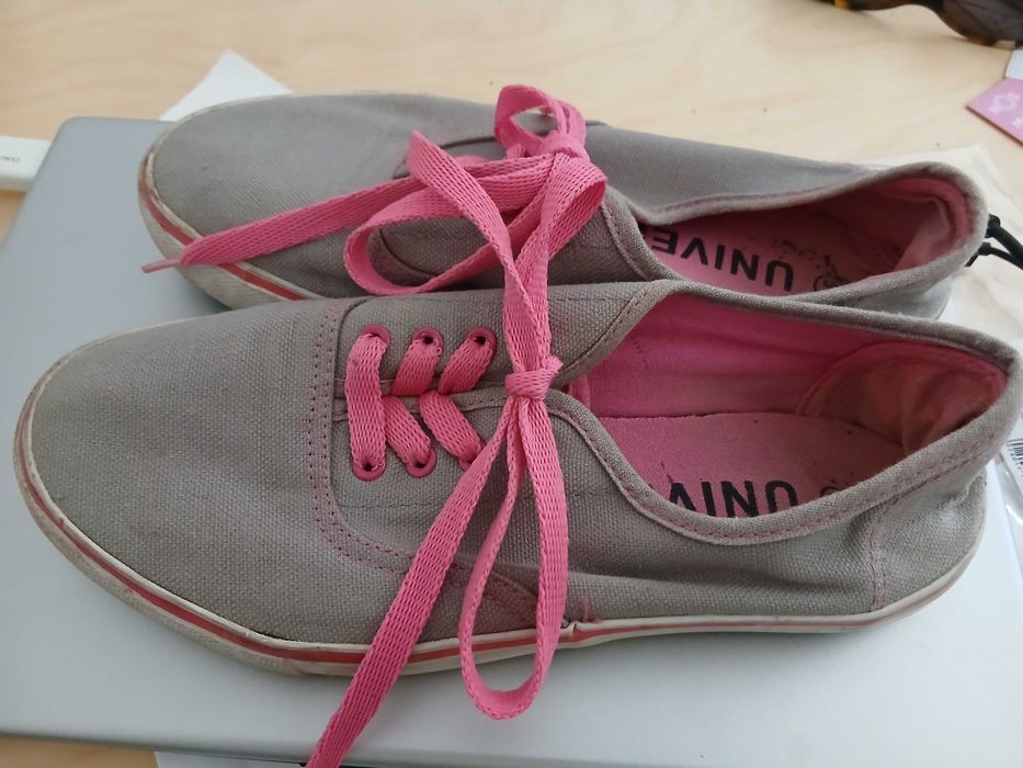 tenis cinzento nr 37