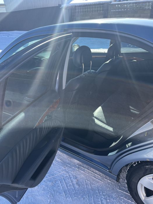 Розбор Mercedes-Benz w211 Е200cdi шрот w211 мерседес E-класу