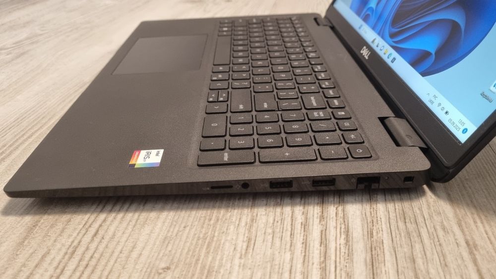 Dell 3520 I5-1135G7 DDR4-16 SSDM2-512 Відеокарта IRIS XE