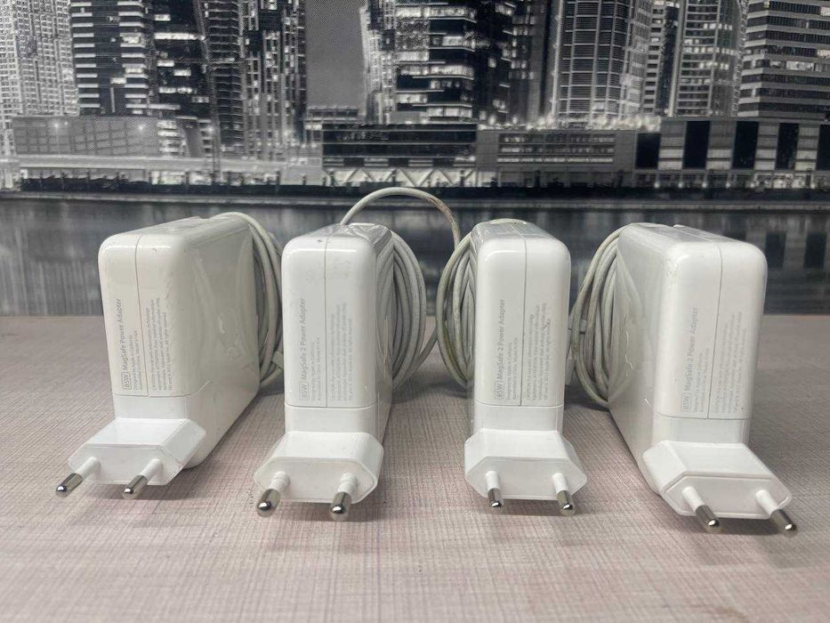 Apple MagSafe 2 85W Power Adapter  A1424