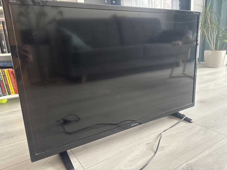 Telewizor  42” SHARP