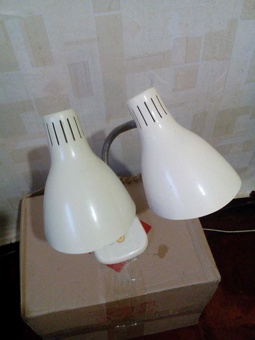 Лампа на 2 плафона настольная советская, коллекционная (СССР)