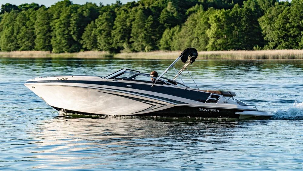 Czarter, wynajem, Motorówka, Glastron GT 229, 6,2L V8 Mercruiser 300KM