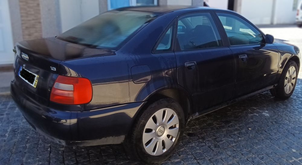 Audi A4  1.6 Gasolina