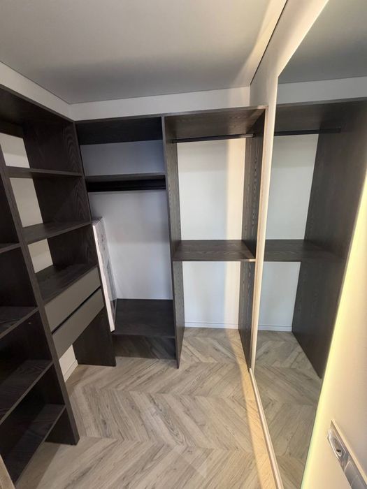 Продається 1 к. Квартира 51 м2 велика та простора по вул. О.Довженка