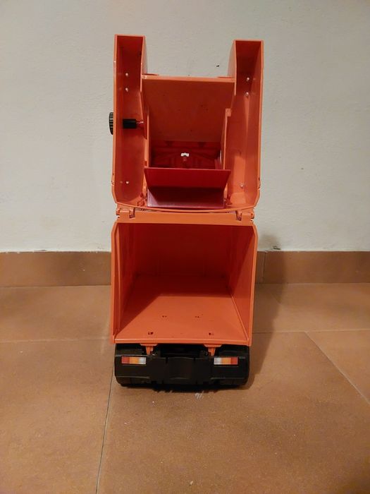 Camiao de brincar e companhia