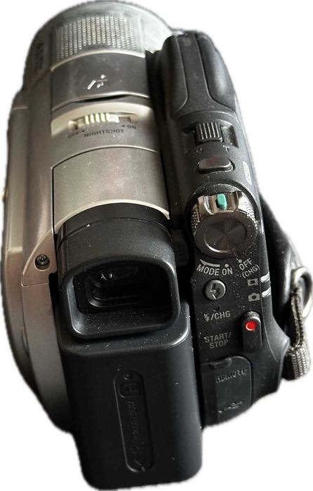 Відеокамера Sony DCR-DVD408E