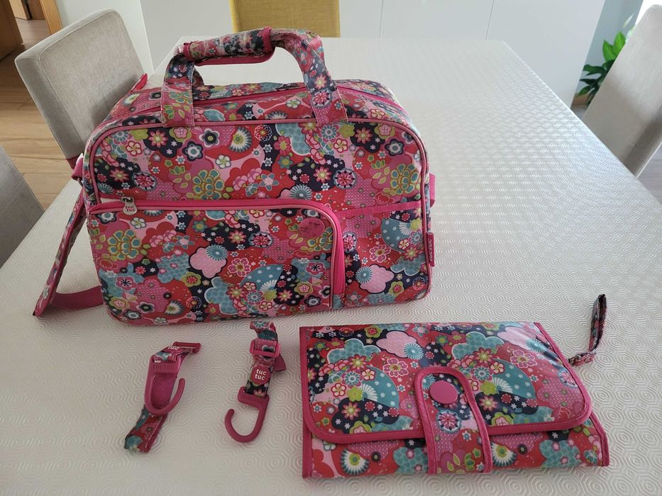 Saco com muda fraldas