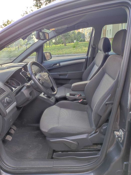 Opel zafira 2011