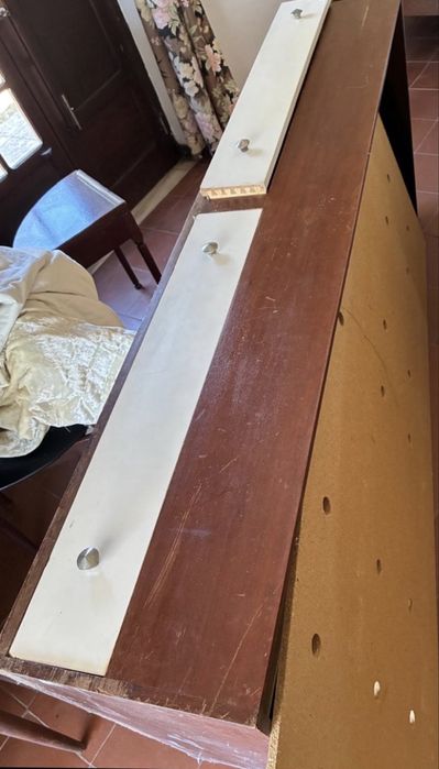 Cama solteiro antiga com colchão + 2 gavetas